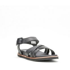 Buty do chodzenia damskie Kamik Sadie. Czarne obuwie trekkingowe damskie Kamik. Za 343.00 zł.