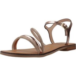 Sandały GEOX D MADDALUSIAC Rose. Czerwone obuwie trekkingowe damskie Geox, bez wzorów, ze skóry, bez obcasa. Za 354.99 zł.