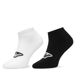 Skarpety krótkie EA7 Emporio Armani. Czarne skarpetki męskie EA7 Emporio Armani, bez wzorów. Za 104.99 zł.