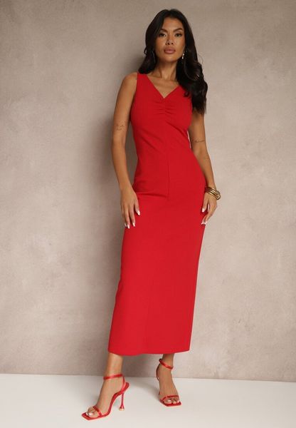 Czerwona Sukienka z Wiskozą o Dopasowanym Kroju z Marszczeniem Tilorrea. Czerwone sukienki damskie Renee, l, bez wzorów, z wiskozy, klasyczne, bez kołnierzyka, bez ramiączek, maxi, dopasowane. Za 139.99 zł.