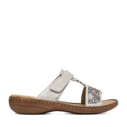 Klapki Rieker. Szare klapki damskie Rieker, bez wzorów, bez obcasa. Za 299.99 zł.