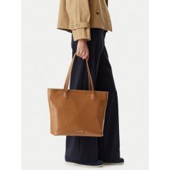 Torebka Lasocki. Brązowe torebki klasyczne damskie Lasocki, bez wzorów, bez dodatków. Za 179.99 zł.