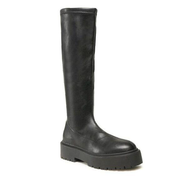 Kozaki DeeZee. Czarne kozaki damskie DeeZee, bez obcasa, na płaskiej podeszwie. Za 219.99 zł.