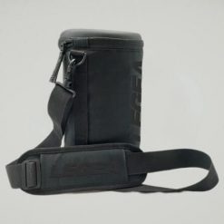 Torba na siłownię z paskiem na ramię VELAM czarna 17 x 25 cm. Czarne torebki dziecięce Legea. W wyprzedaży za 100.00 zł.