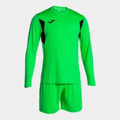 Zestaw koszulka z długim rękawem + spodenki treningowe Joma Winner. Czarne koszulki męskie z długim rękawem Joma, l, z dresówki, na fitness i siłownię. Za 163.90 zł.