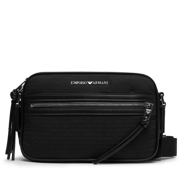 Torebka Emporio Armani. Czarne listonoszki damskie Emporio Armani, bez wzorów, bez dodatków. Za 1,339.00 zł.