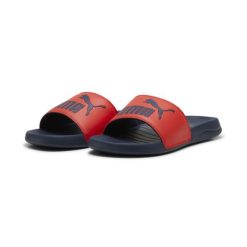 Klapki unisex Puma Popcat 20. Czerwone klapki damskie Puma, bez wzorów, ze skóry ekologicznej, bez obcasa. Za 290.00 zł.