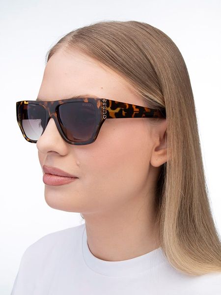 Guess Damskie okulary przeciwsłoneczne w kolorze brązowym rozmiar: 57. Brązowe okulary przeciwsłoneczne damskie Guess. Za 218.05 zł.