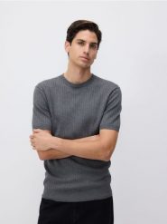 Sweter z wiskozą - szary. Szare swetry męskie Reserved, l, bez wzorów, z dzianiny, bez kołnierzyka. W wyprzedaży za 49.99 zł.