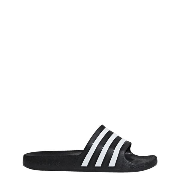 Klapki adilette Aqua. Białe klapki damskie Adidas, z materiału. Za 99.95 zł.