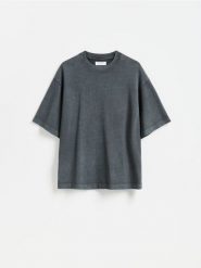 T-shirt loose z efektem sprania - ciemnoszary. Szare t-shirty męskie Reserved, l, bez wzorów, z bawełny, bez kołnierzyka. Za 79.99 zł.