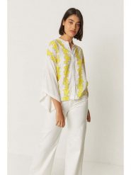 SKFK Bluzka "Doltza" w kolorze biało-żółtym rozmiar: M. Białe bluzki damskie SKFK, m, bez wzorów, z wiskozy, bez kołnierzyka, bez ramiączek. Za 217.99 zł.