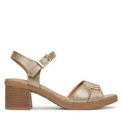 Sandały Clara Barson. Żółte sandały damskie Clara Barson, bez wzorów, bez obcasa, na słupku. Za 119.99 zł.