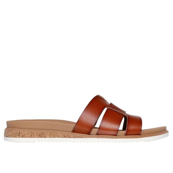 Klapki damskie Skechers Peak Look Desert Kiss. Brązowe klapki damskie Skechers, bez wzorów, z materiału, bez obcasa. Za 227.00 zł.