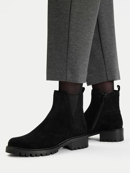 Lasocki Sztyblety WI16-D-466-02 Czarny. Czarne botki damskie Lasocki, ze skóry, bez obcasa, na płaskiej podeszwie, bez zapięcia. Za 249.99 zł.