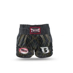 Szorty do boksu tajskiego Twins Special TBT Twins X Booster 2. Czarne szorty damskie TWINS, bez wzorów, z satyny, biznesowe. Za 370.00 zł.