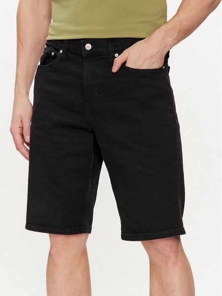 Calvin Klein Jeans Szorty jeansowe J30J324872 Czarny Slim Fit. Czarne szorty męskie Calvin Klein Jeans, z bawełny, bez kołnierzyka. Za 179.99 zł.