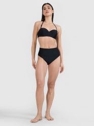 4F Dół od bikini damski - czarny XL. Czarne bikini damskie 4f, bez wzorów. W wyprzedaży za 39.99 zł.