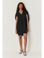 SKFK Sukienka "Leiun" w kolorze czarnym rozmiar: 34. Czarne sukienki damskie SKFK, bez wzorów, bez kołnierzyka, bez ramiączek, mini. Za 274.99 zł.