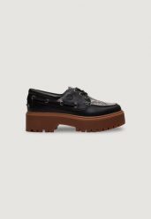 Buty sportowe Kobieta TIMBERLAND STST BOAT. Czarne buty sportowe na co dzień damskie Timberland, bez wzorów, ze skóry. Za 669.10 zł.