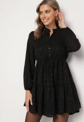 Czarna Rozkloszowana Sukienka z Tkaniny Plumeti ze Ściągaczem w Talii i Falbanką Ilisia. Czarne sukienki damskie Born2be, m, bez wzorów, z tkaniny, boho, bez kołnierzyka, bez ramiączek, mini, rozkloszowane. W wyprzedaży za 135.99 zł.