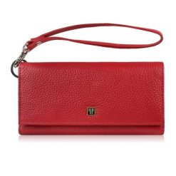 Duży portfel damski skórzany czerwony z miejscem na telefon kopertówka Paolo Peruzzi T-141-RD. Czerwone portfele damskie bez wzorów, ze skóry, eleganckie, bez kołnierzyka, bez ramiączek. Za 89.00 zł.