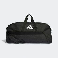 Tiro 23 League Duffel Bag Large. Białe szorty męskie Adidas, bez wzorów, z materiału. Za 134.99 zł.