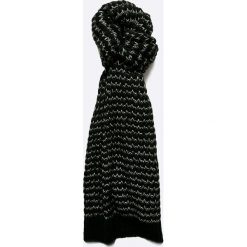 Only - Szalik Astrid. Czarne szaliki i kominy damskie Only, bez wzorów, z dzianiny. W wyprzedaży za 29.90 zł.