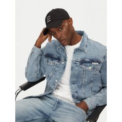 Czapka z daszkiem Calvin Klein Jeans. Czarne czapki męskie Calvin Klein Jeans, bez wzorów, z jeansu. Za 99.99 zł.
