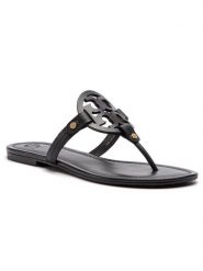 Tory Burch Japonki Miller 11744 Czarny. Czarne klapki damskie Tory Burch, bez wzorów, ze skóry, bez obcasa. Za 899.99 zł.