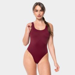 Klasyczny jednoczęściowy strój kąpielowy Carpatree Czerwony. Czerwone stroje jednoczęściowe damskie Carpatree, s, bez wzorów. Za 179.99 zł.