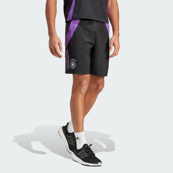 Szorty Germany Tiro 24 Competition Downtime. Czarne szorty męskie Adidas, bez wzorów, z materiału, klasyczne. Za 206.05 zł.