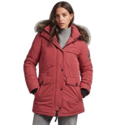 Parka damska Superdry Ashley Everest. Czerwone parki damskie Superdry., na zimę, bez wzorów. Za 762.15 zł.