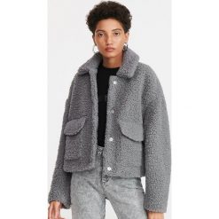 Kurtka ze sztucznego baranka - Jasny szary. Szare kurtki damskie Reserved, l, bez wzorów, bez kaptura. Za 159.99 zł.