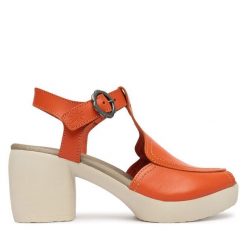 Sandały Fly London. Czerwone sandały damskie Fly London, bez wzorów, bez obcasa, na słupku. Za 589.99 zł.