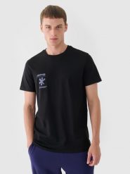 4F T-shirt regular z nadrukiem męski - czarny XL. Czarne t-shirty męskie 4f, m, bez wzorów, z bawełny, bez kołnierzyka. W wyprzedaży za 29.99 zł.