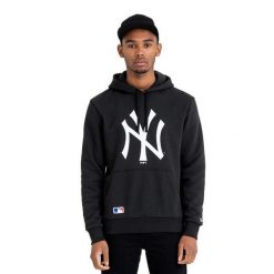 Bluza z kapturem New York Yankees. Białe bluzy z kapturem męskie New Era, m. W wyprzedaży za 268.85 zł.