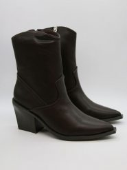 Bellucci Botki w kolorze brązowym rozmiar: 36. Brązowe botki damskie Bellucci, eleganckie, bez obcasa, bez zapięcia. Za 165.99 zł.