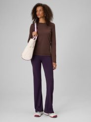 4F Legginsy dzianinowe z rozszerzanymi nogawkami damskie - fioletowe XL. Fioletowe legginsy damskie 4f, xl, bez wzorów, z dzianiny. Za 149.99 zł.