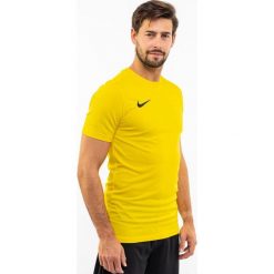 Koszulka sportowa męska Nike Dry Park VII JSY SS. Żółte t-shirty sportowe męskie Nike, m, bez ramiączek. Za 71.00 zł.