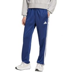 Spodnie męskie adidas 3-Stripes Tricot Regular Fit Open Hem niebieskie. Niebieskie spodnie sportowe męskie Adidas. Za 157.99 zł.