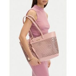 Torebka Nine West. Czerwone torebki klasyczne damskie Nine West, bez wzorów, bez dodatków. Za 269.99 zł.