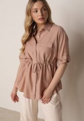 Beżowa Nietoperzowa Koszula Safari z Bawełną z Wiązaniem w Talii Tierona. Brązowe koszule damskie Born2be, l, bez wzorów, z bawełny, biznesowe, bez kołnierzyka, bez ramiączek. Za 89.99 zł.