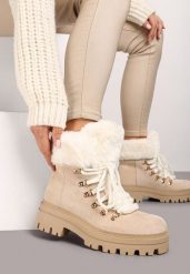 Beżowe Traperki na Tłoczonej Podeszwie Ozdobione Futerkiem Taiva. Brązowe trapery damskie Born2be, z jeansu, bez obcasa, na płaskiej podeszwie. Za 129.99 zł.