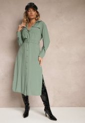 Zielona Sukienka Koszulowa o Rozkloszowanym Kroju z Paskiem i Kieszeniami z Klapami Rinnisa. Zielone sukienki damskie Renee, na imprezę, m, bez wzorów, eleganckie, bez kołnierzyka, bez ramiączek, midi, koszulowe. W wyprzedaży za 103.99 zł.