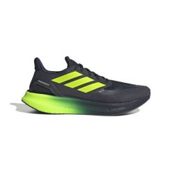 Buty do biegania adidas Pureboost 5. Zielone obuwie do biegania damskie Adidas. W wyprzedaży za 394.25 zł.