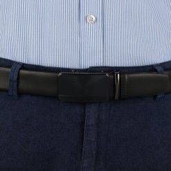 Pasek męski skórzany 3,5 cm klamra automatyczna Beltimore czarny 02-563 : Kolory - czarny, Rozmiar pasków - r.120-135 cm. Czarne paski męskie bez wzorów, ze skóry, wizytowe. Za 64.99 zł.