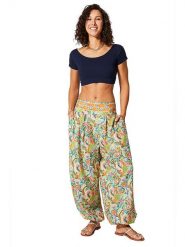 Aller Simplement Spodnie w kolorze jasnozielonym rozmiar: 34-40. Zielone spodnie materiałowe damskie Aller Simplement, bez wzorów, z materiału, klasyczne, z standardowym stanem. Za 70.45 zł.