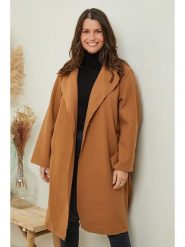 Curvy Lady Płaszcz przejściowy w kolorze karmelowym rozmiar: 48/50. Brązowe płaszcze damskie Curvy Lady, bez wzorów, klasyczne. Za 202.03 zł.