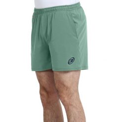 Short Bullpadel Meis 25v. Zielone szorty męskie bullpadel, bez wzorów, z jersey. Za 221.85 zł.